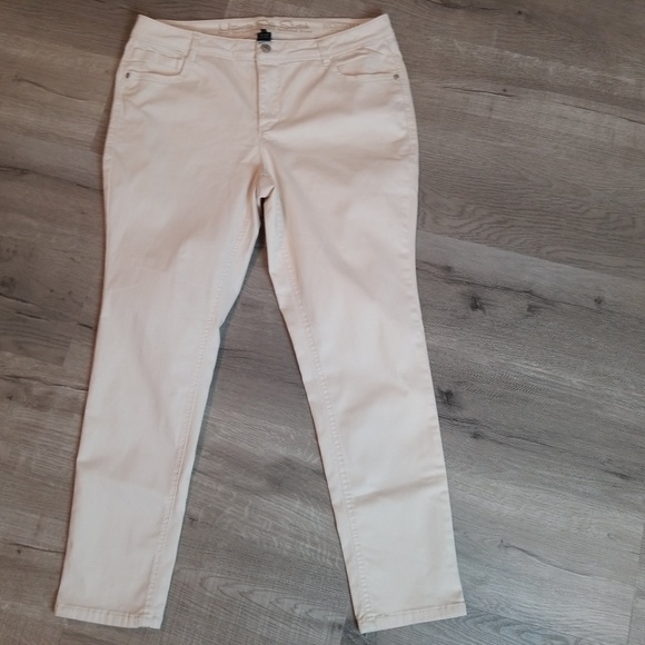 sound style white jeans